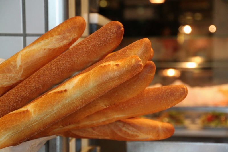 フランスパン・世界のパン本格製パン技術 ドンクが教える本格派